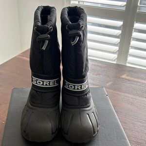 Sorel Black Insulated Snow Boots - Youth Cub Size 1